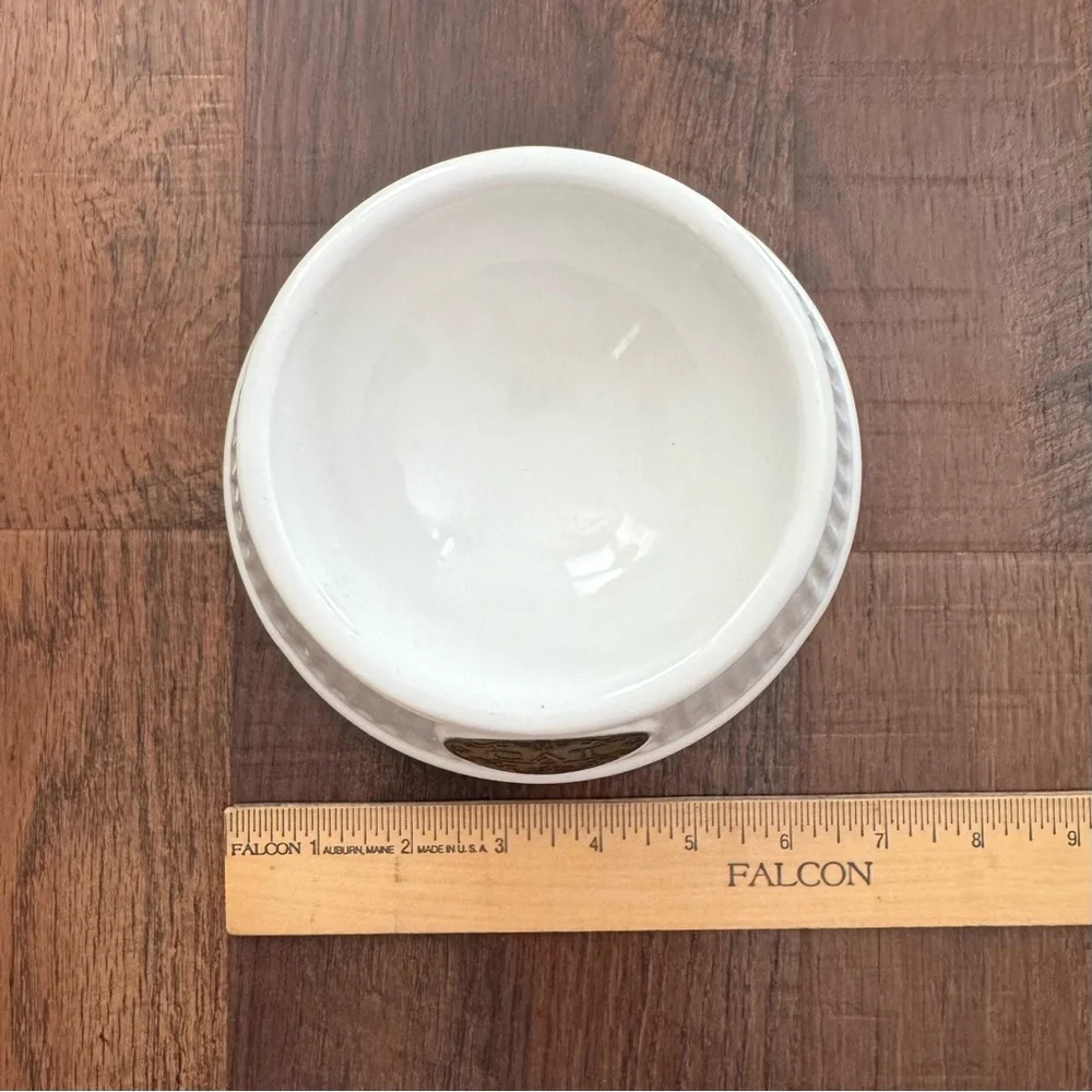 Ceramic cat food or water dish